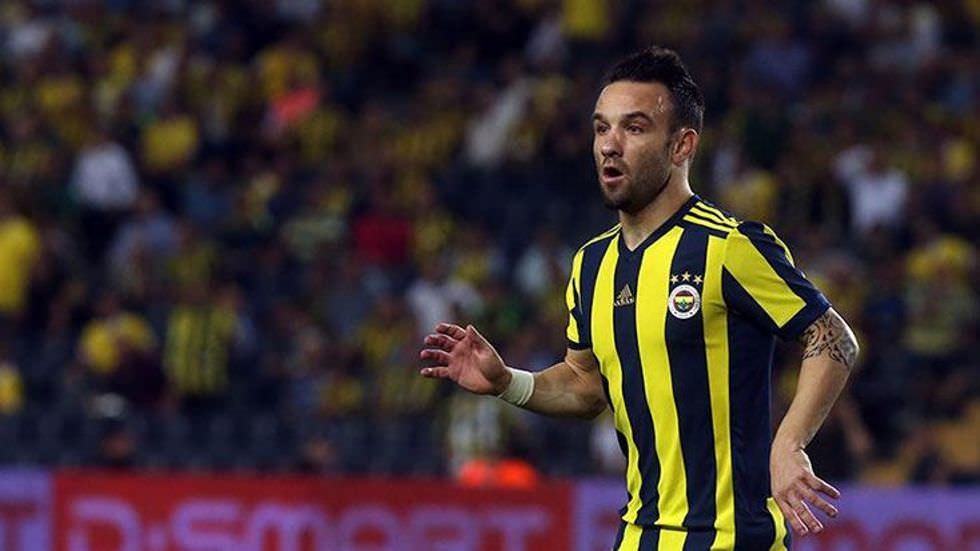 Valbuena Fenerbahçe’de neden yedek kalıyor?